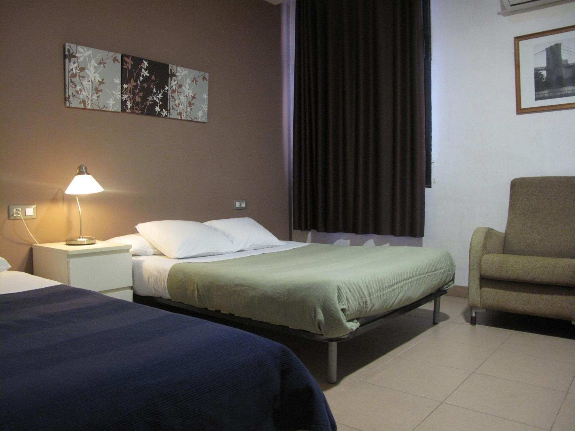 Hostal Lk Barcelona — Foto 2